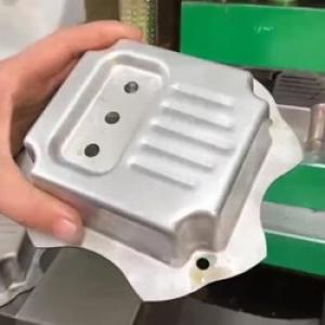 Крышка корпуса глубокоштамповочного электроприбора